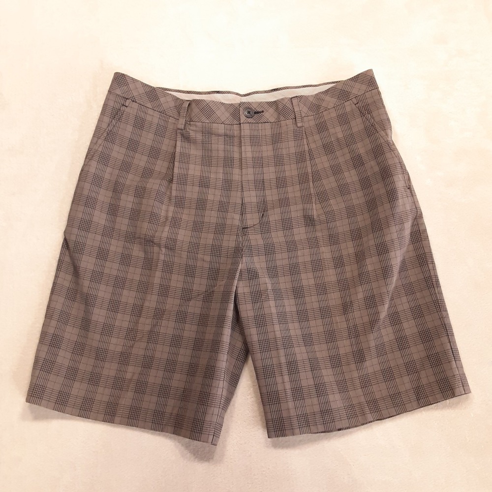 Ashworth Mens Pleated Chino Golf Shorts 38 Gray Black Plaid 10" Inseam